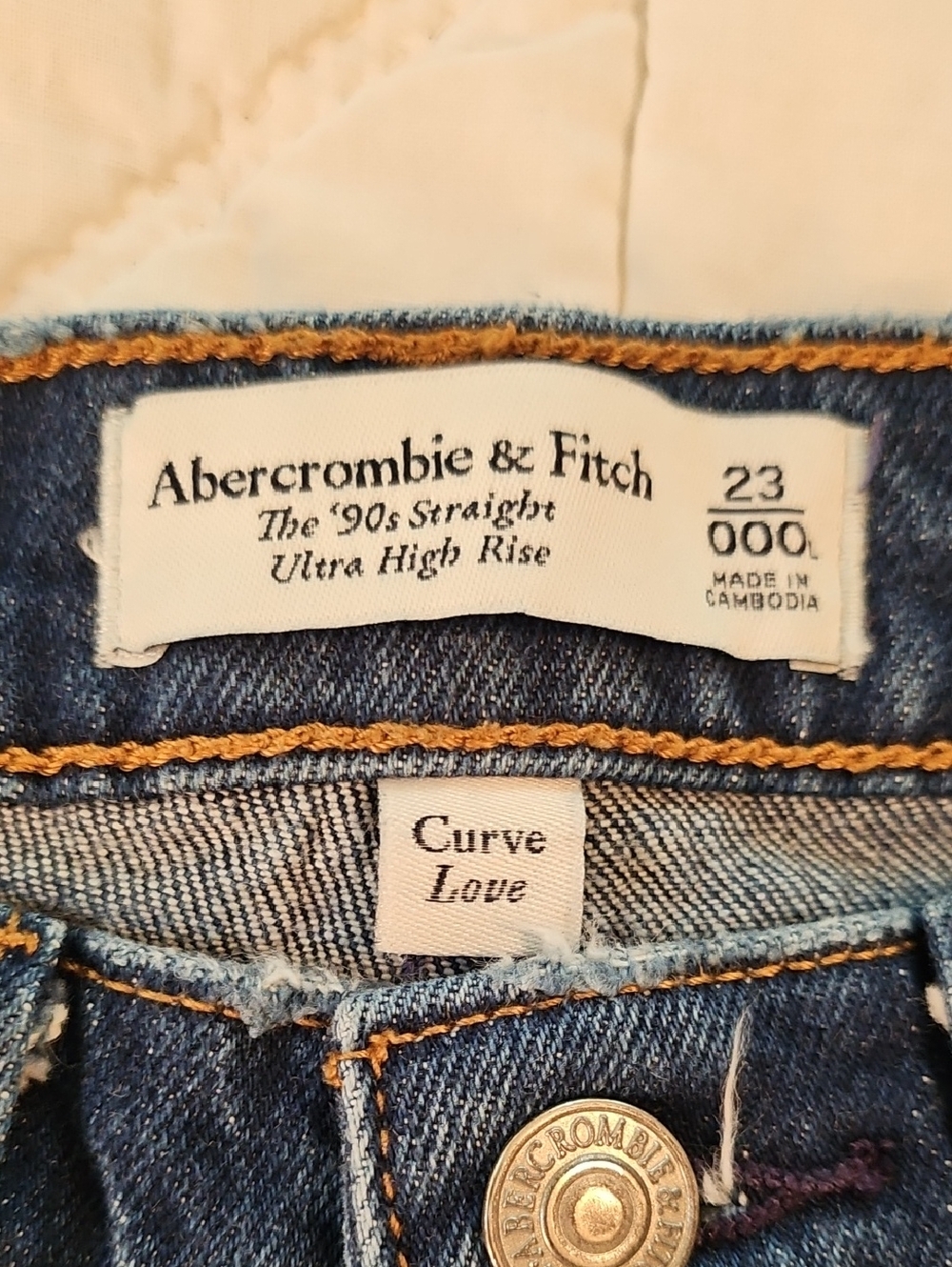 Abercrombie & Fitch 'Curve Love' Tall,  90's Straight Ultra High Rise-Size 23 - Picture 6 of 6